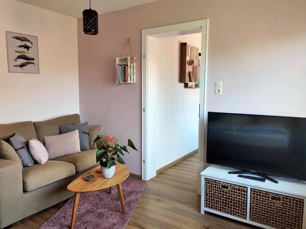 Ferienwohnung Alte Schule Ruhwarden Buitenkant foto